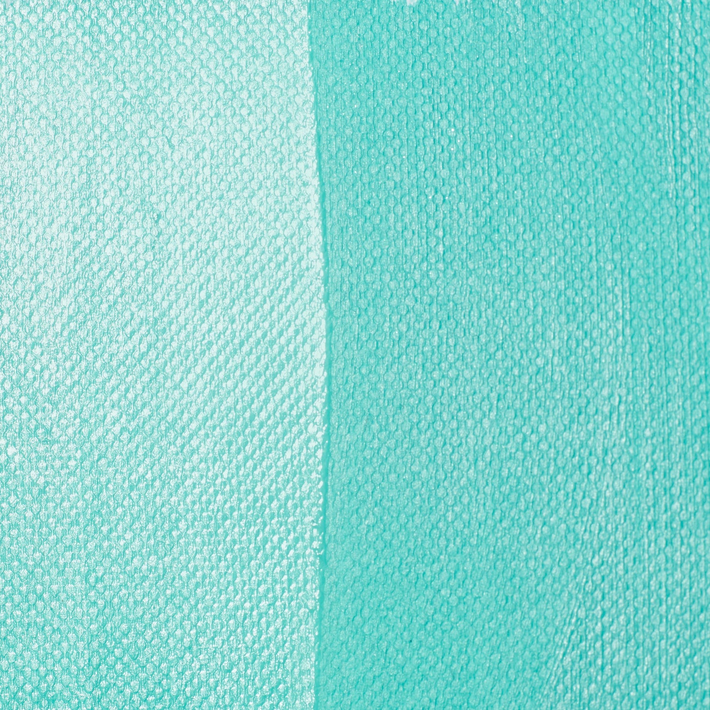 Liquitex Soluvar Matt Varnish - Closeup