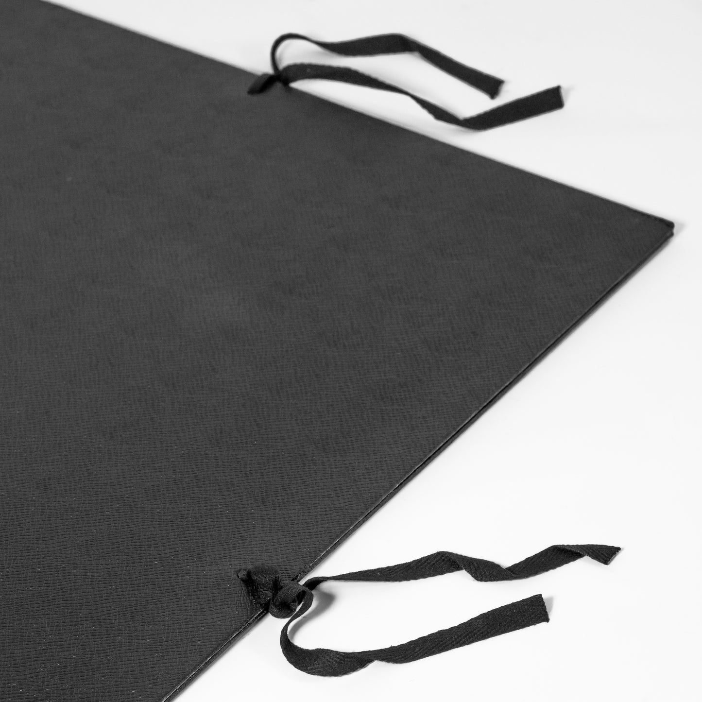 Artcare Retro Portfolio Corner Closeup