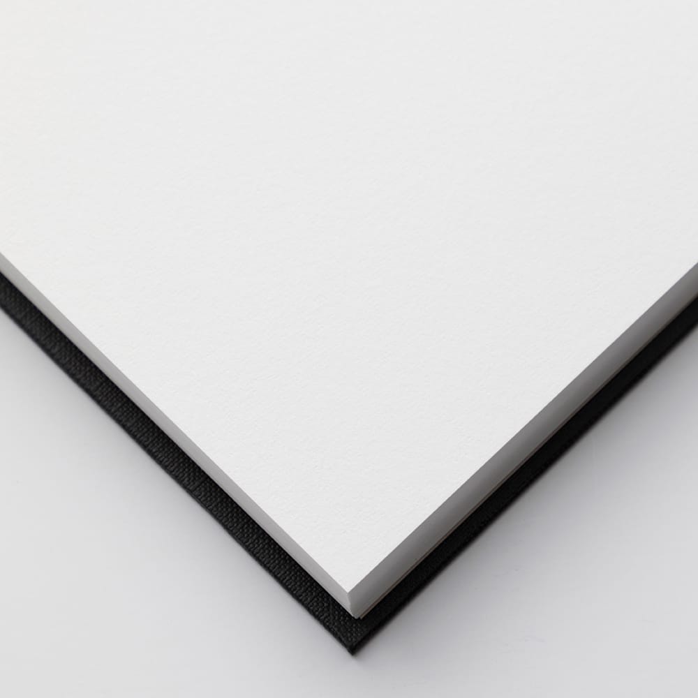 Fabriano : Sketch Book : A5 : 14.8x21cm (Apx.6x8in) : 160gsm : 60 Sheets : Landscape