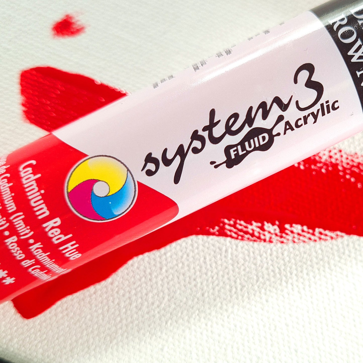 Daler-Rowney System3 Fluid Acrylic Starter Set - Cadmium Red Hue closeup
