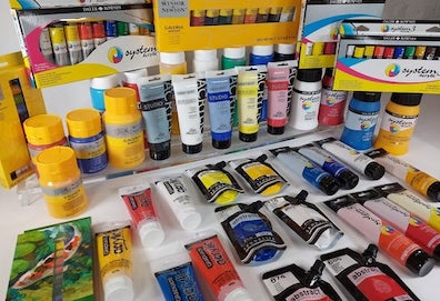 How to Use Acrylic Paint - A Beginner's Guide