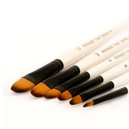 Artmaster Pearl Brush Filbert Series 44 Closeup