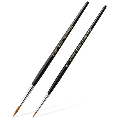 Closeup of the brushes included in the set