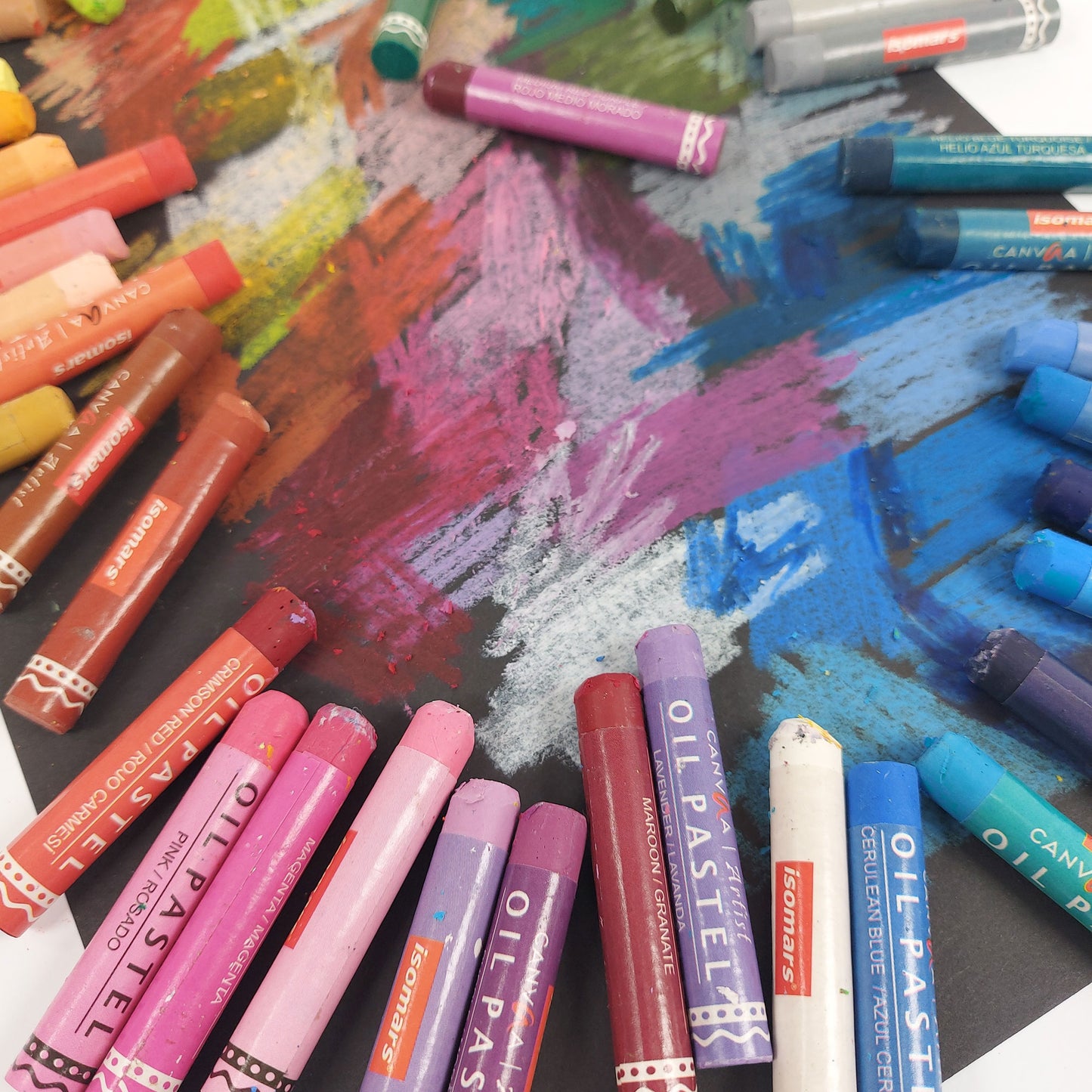 Isomars Canvaa Oil Pastels - Closeup