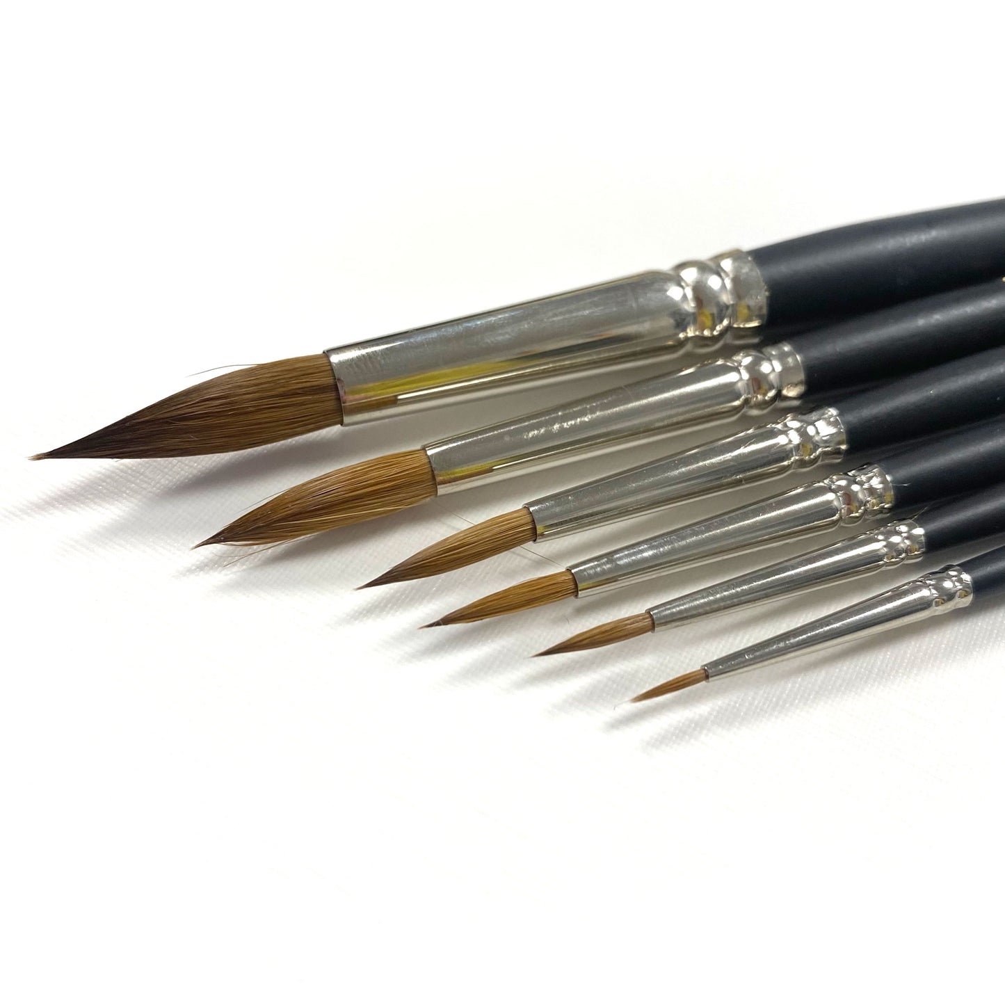 Seawhite Pure Kolinsky Red Sable Brush - Closeup