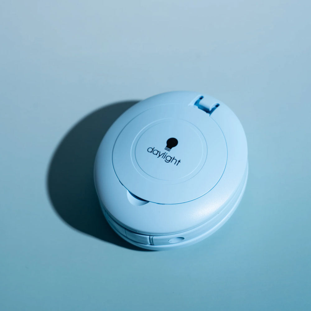 Daylight Lighting : YoYo : Magnifer Lamp : Sky Blue