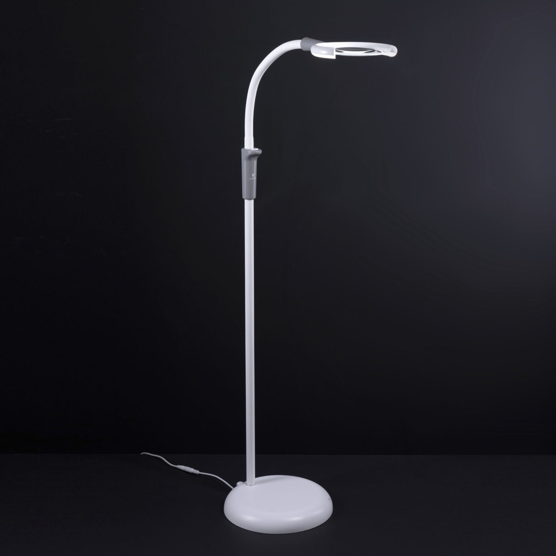 Daylight Company Magnificent Pro – 3-in-1 Magnifying Lamp with flexible neck and sleek design