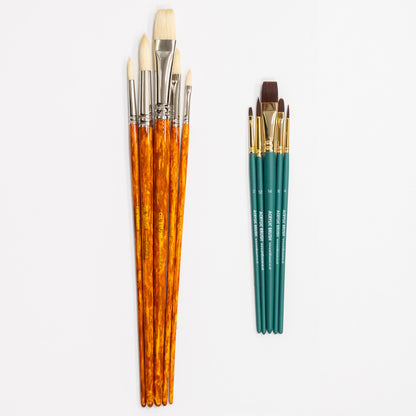 ARTdiscount Brushes included with painting bundle