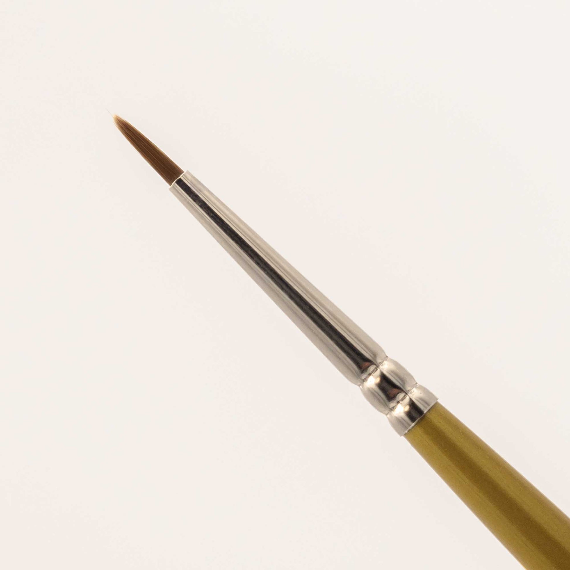 Pro Arte Prolene Spotting Series 107 - Closeup