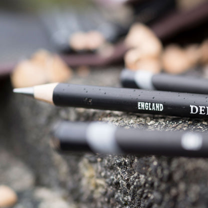 Derwent Sketching 6 Pencil Set - Closeup Mood Photo