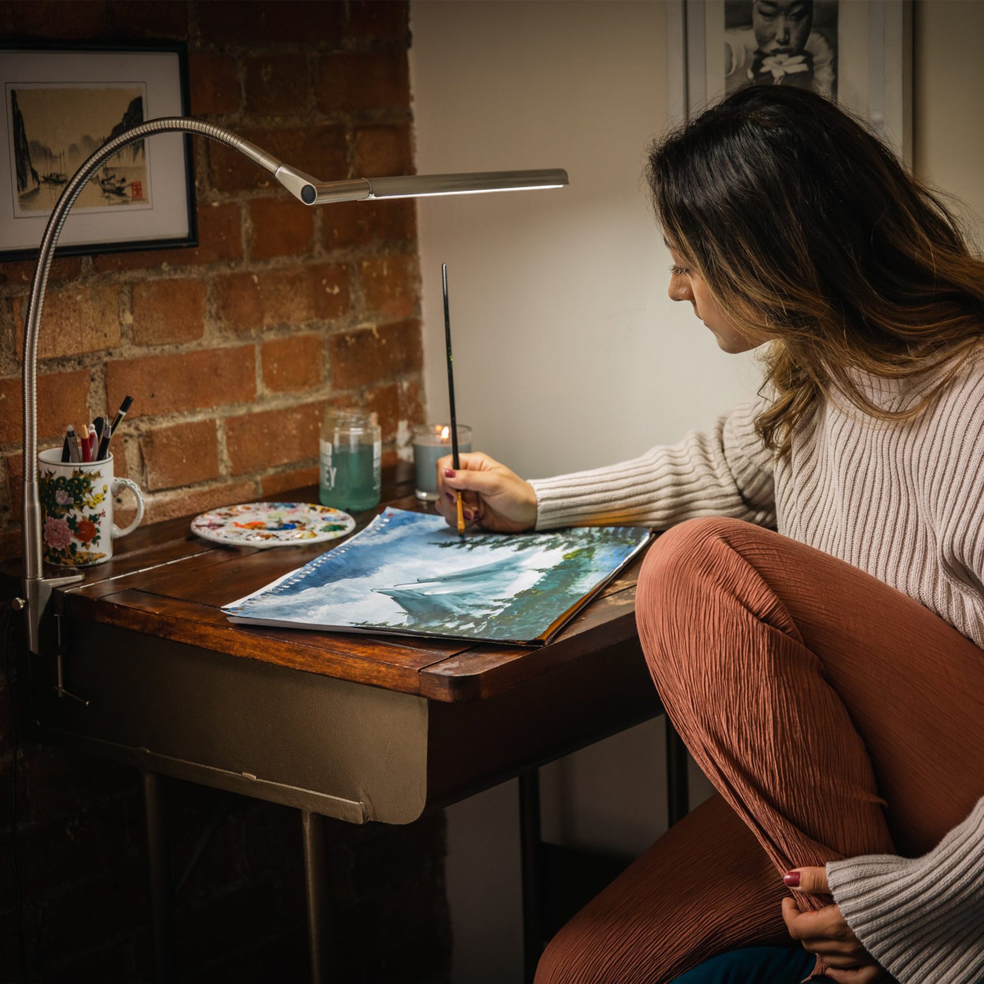 Daylight Techne Artist & Drafting Lamp - Clamped to Desk