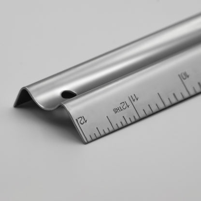 The Maun 12" Safety Rule - Inches Closeup