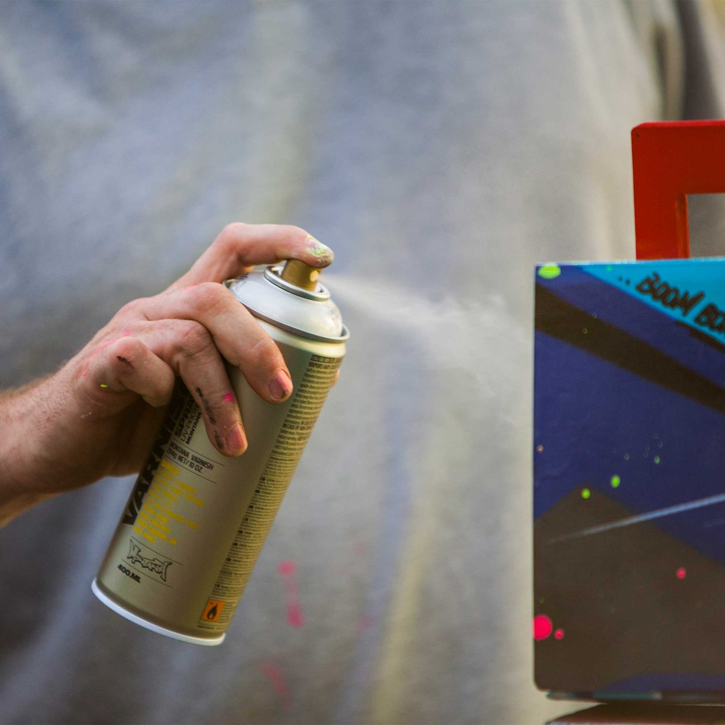 Montana - Varnish GLOSS In Use