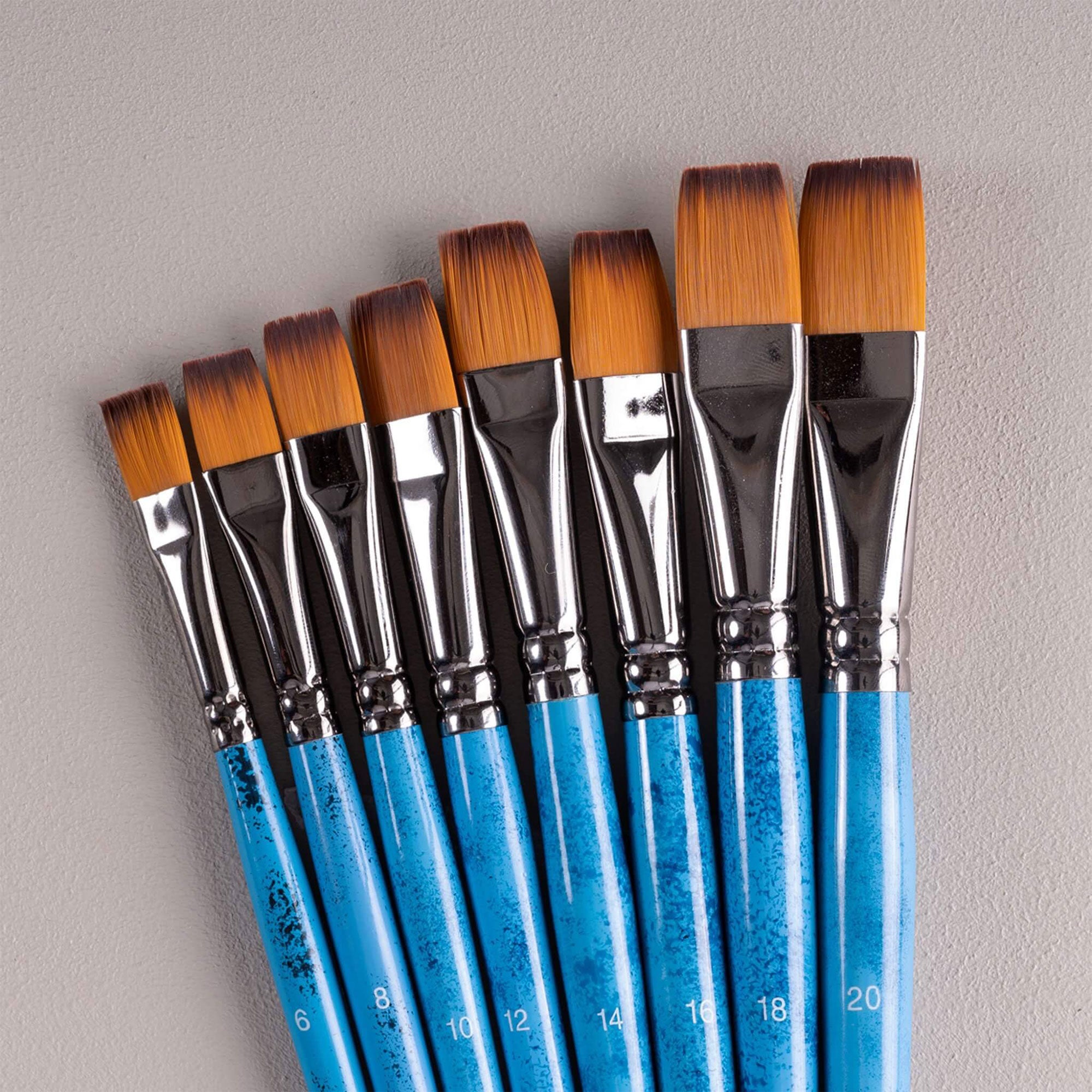 ARTdiscount Watercolour Brushes - Flat closeup