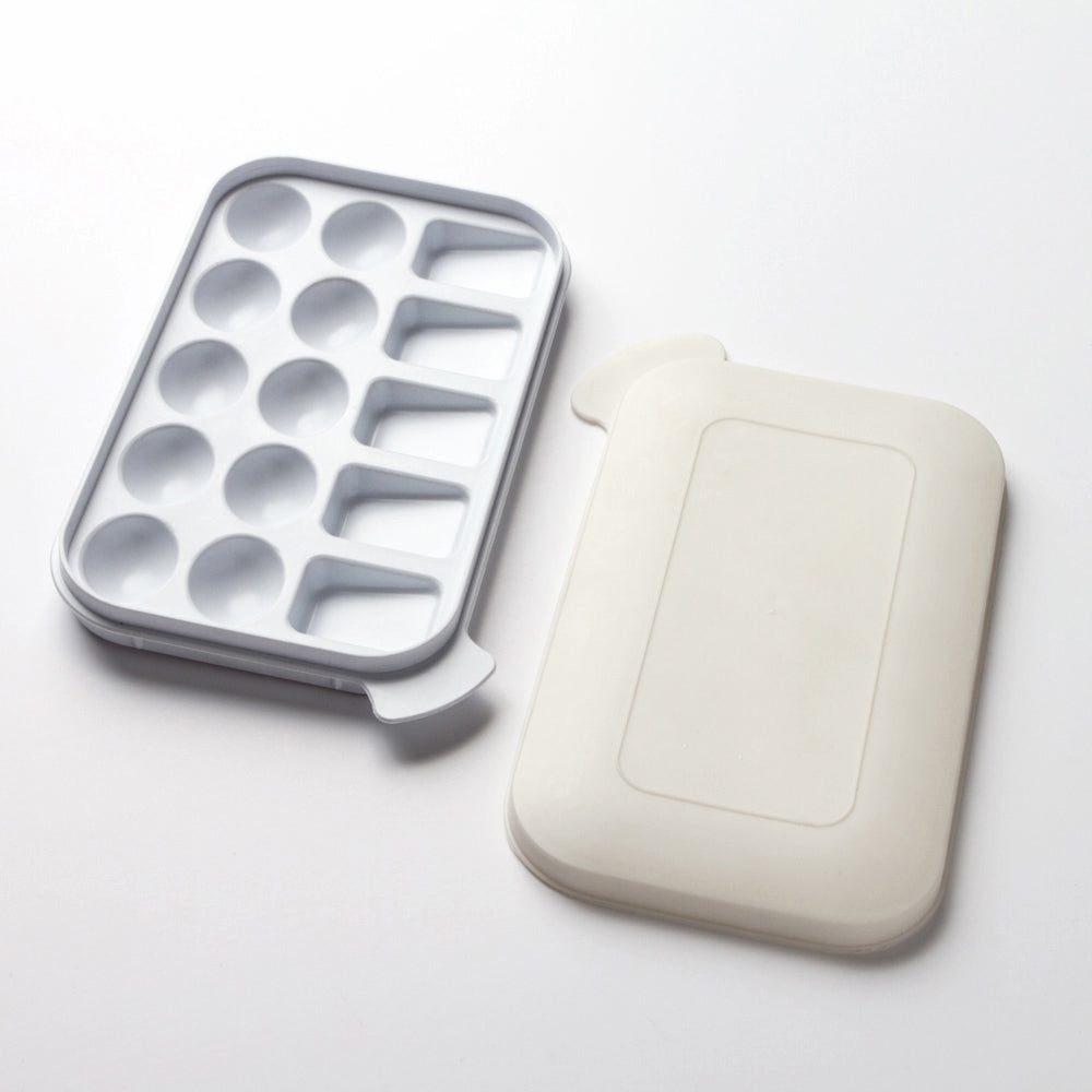 Studio Essentials : Plastic Brush Washer with Palette Cover : 25x15x10.5cm (Apx.10x6x4in)