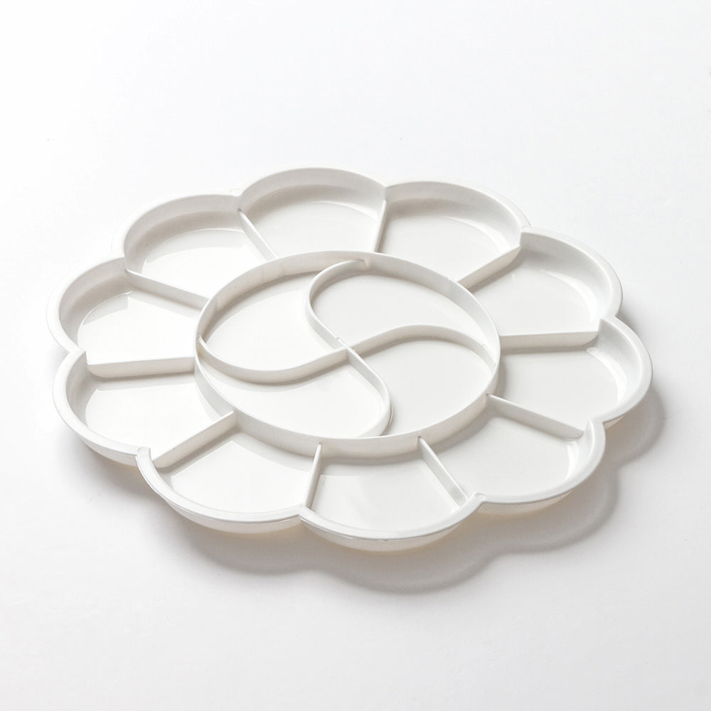 Studio Essentials : Daisy Plastic Palette : 20cm Diameter (Apx.8in) : 14 Well