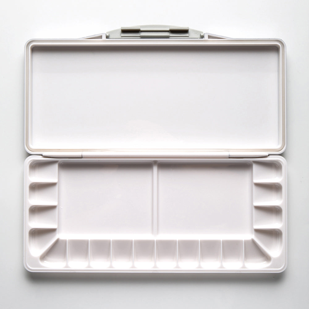 Studio Essentials : Watertight Folding Plastic Palette : 18 Well