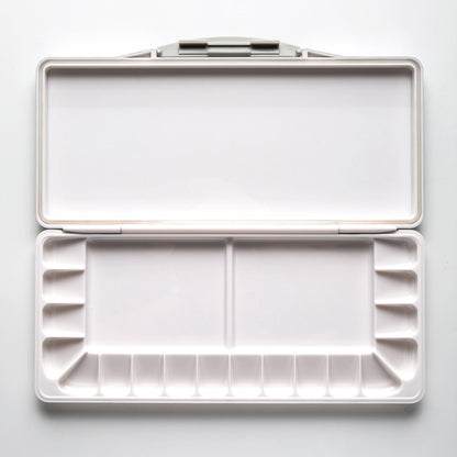 Studio Essentials : Watertight Folding Plastic Palette : 18 Well