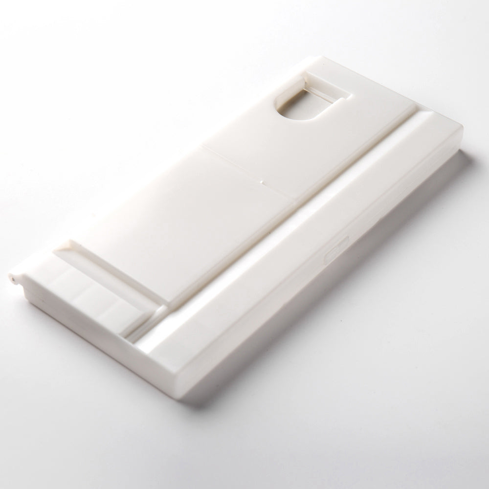 Studio Essentials : Small Folding Plastic Palette : 12x25cm (Apx.5x10in)