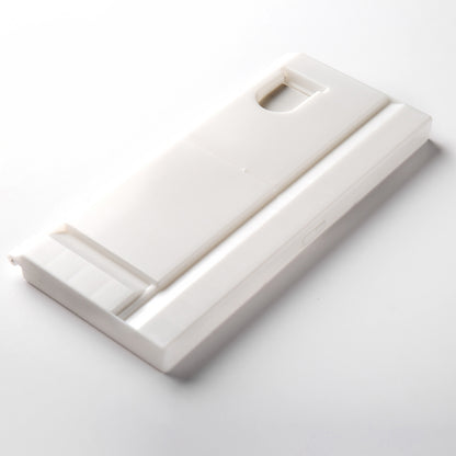 Studio Essentials : Small Folding Plastic Palette : 12x25cm (Apx.5x10in)
