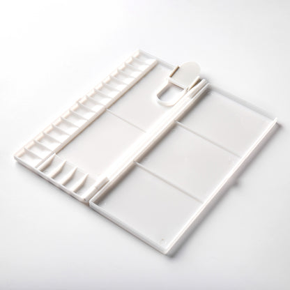 Studio Essentials : Small Folding Plastic Palette : 12x25cm (Apx.5x10in)