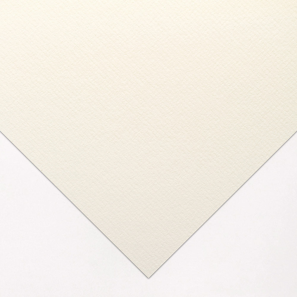 Studio Essentials : White Core Mount Board 60x80cm (Apx.24x31in)