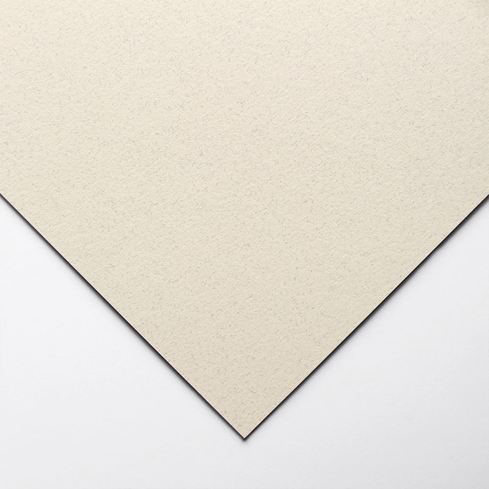 Studio Essentials : White Core Mount Board 60x80cm (Apx.24x31in)