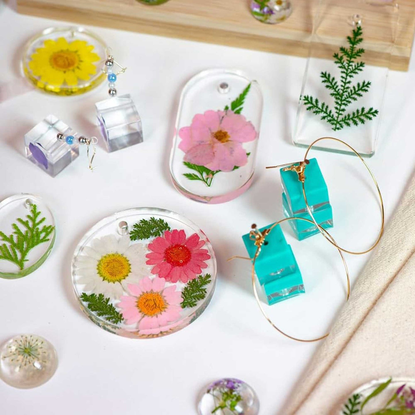 Pebeo Gedeo Crystal Resin - 300ml Set Samples