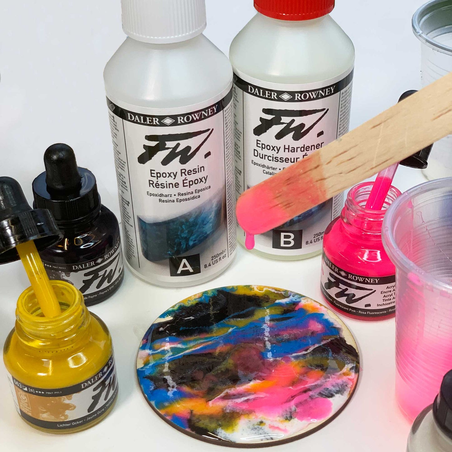 Daler-Rowney FW Epoxy Resin (A) and Hardener (B) - Closeup, in use