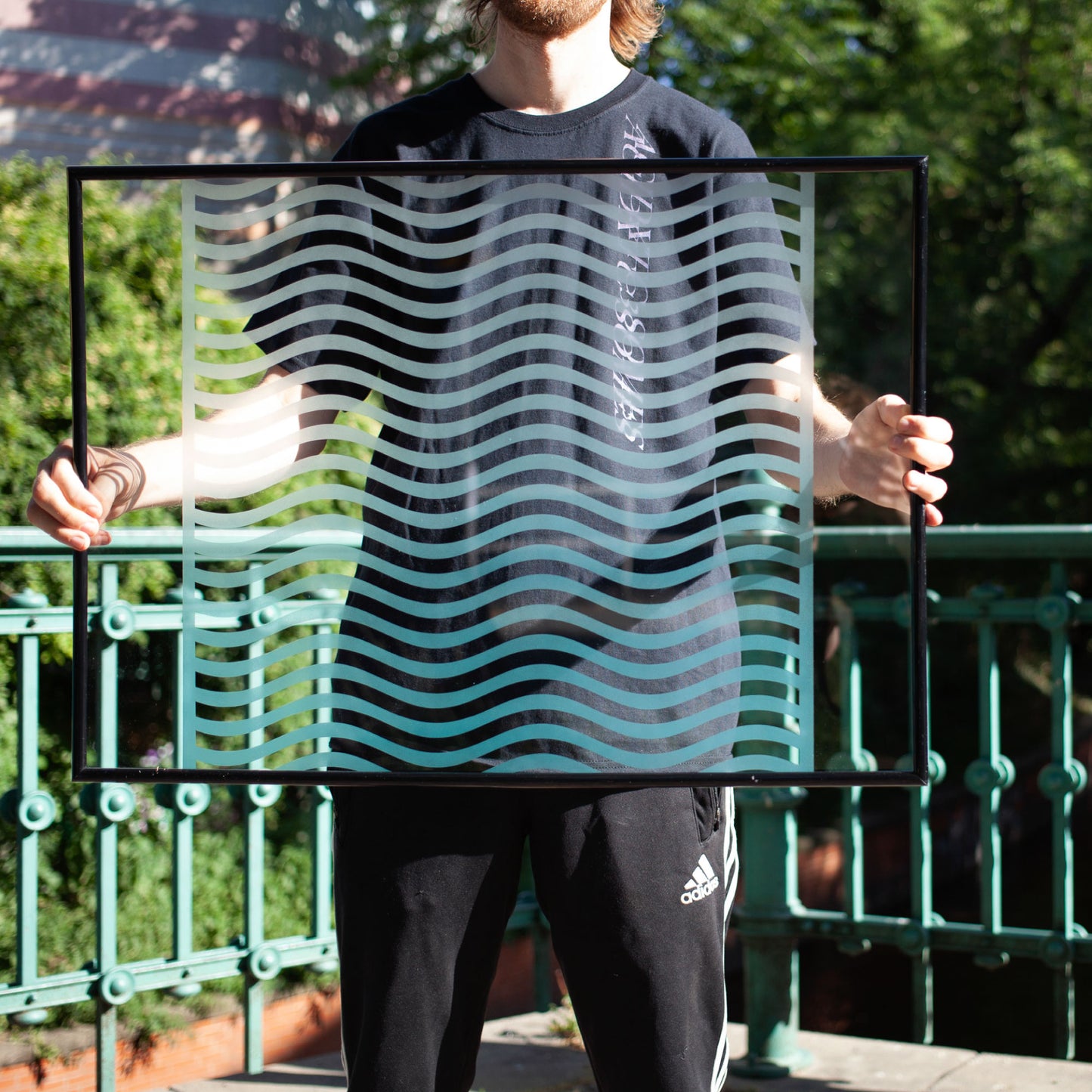 Montana Glass Paint 250ml Spray Cans