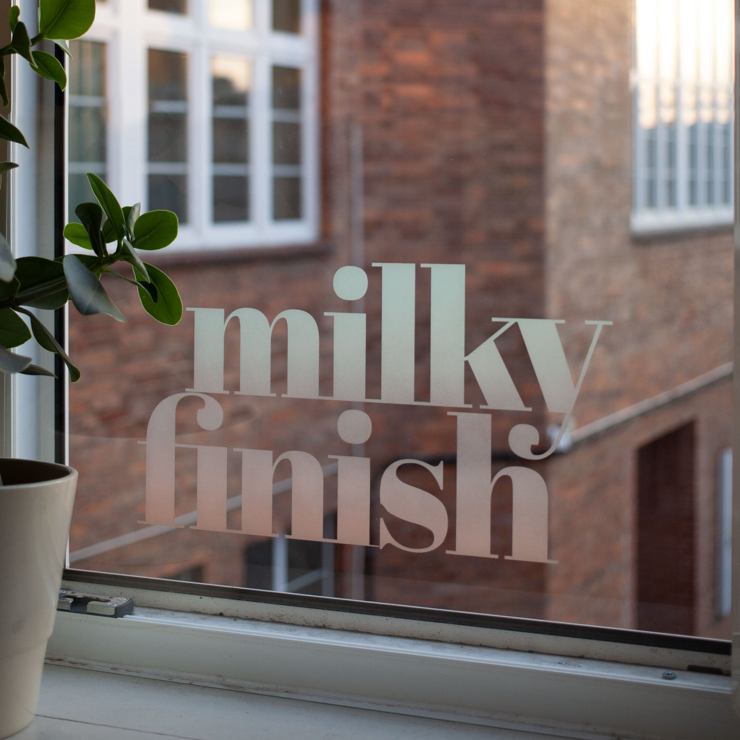 Montana Glass Paint 250ml Spray Cans